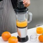 Batidora we bullet usada para licuar naranjas